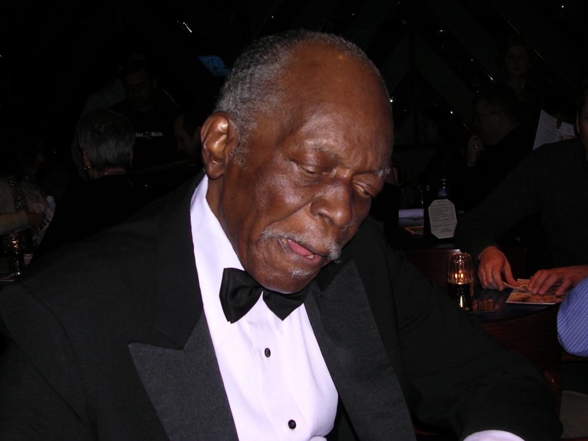 hank jones 03